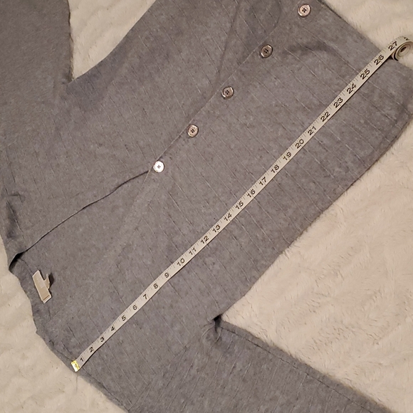 Like new Michael Kors cardigan sweater - Picture 4 of 10